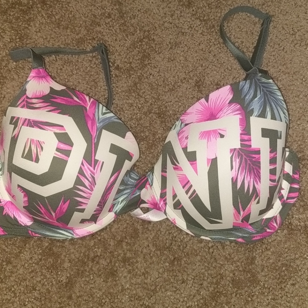 VS Pink Bra